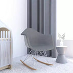 Fauteuil à bascule moderne Wilson - Rembourrage moelleux, mouvement de bascule fluide, parfait pour les chambres de bébé ou les salons